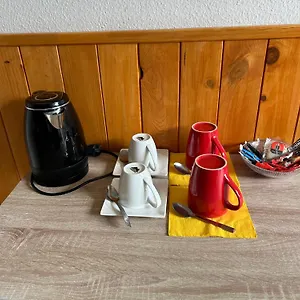 Gasthuis Manoir De La Gravette, Maison & Table D'hotes, Montauban